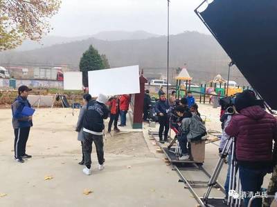 電影《鐵拐》開機 縣長來探班